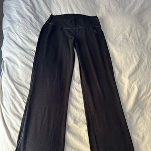 Green Apple Active Black Yoga Bottoms